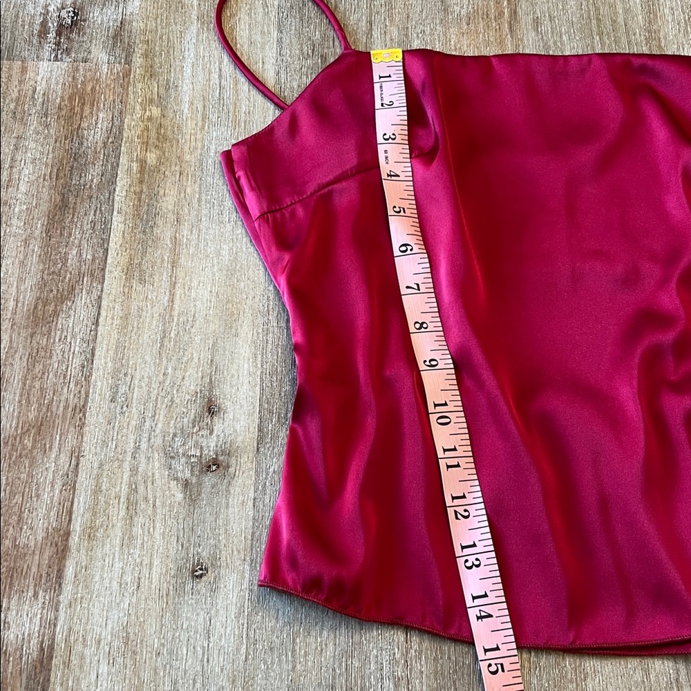Elegant Red Satin Open Back Juniors Top S - Picture 6 of 7